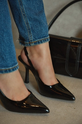 Alisson Slingback Pumps - Black