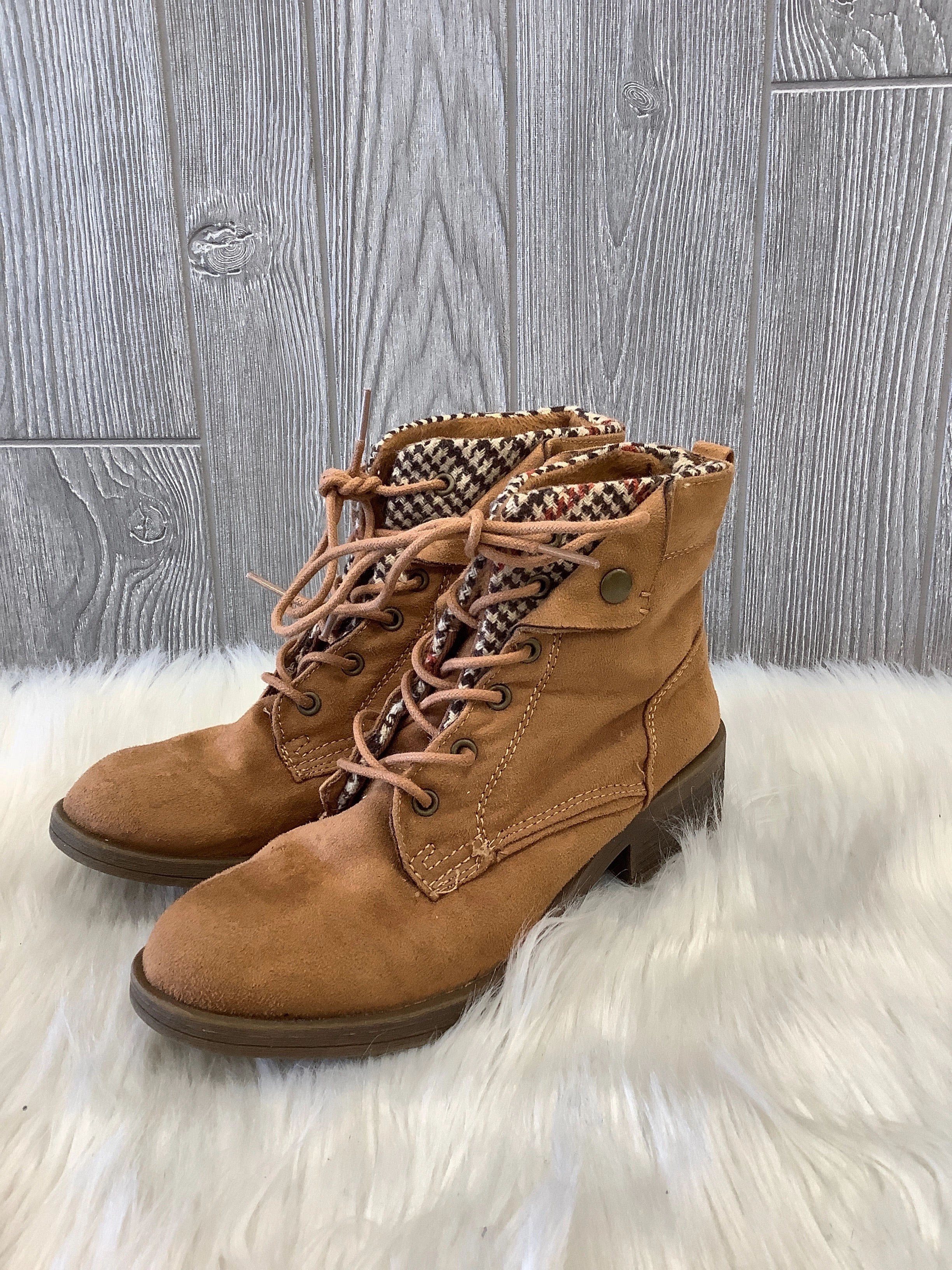 Boots Ankle Flats By Rock And Candy In Brown, Size: 7