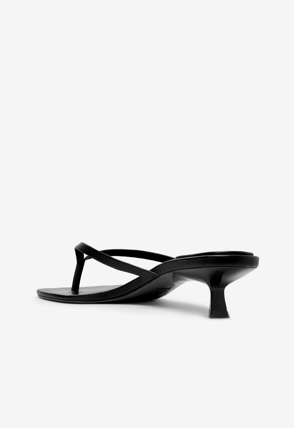 Carolyn Sandal