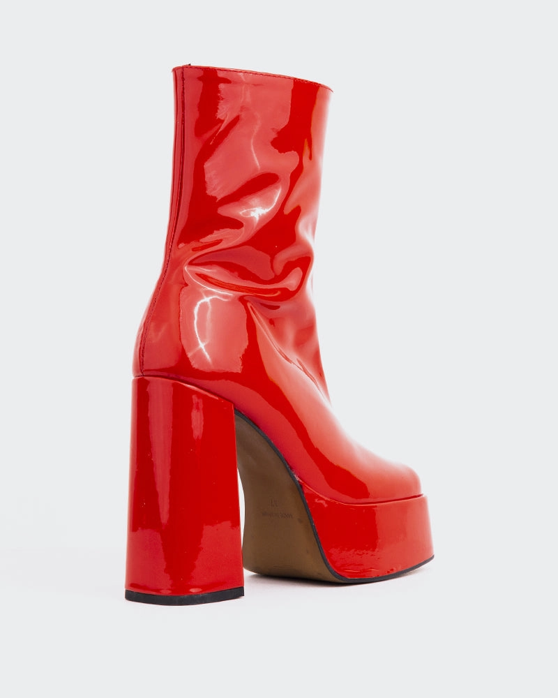 Cloud Red Patent