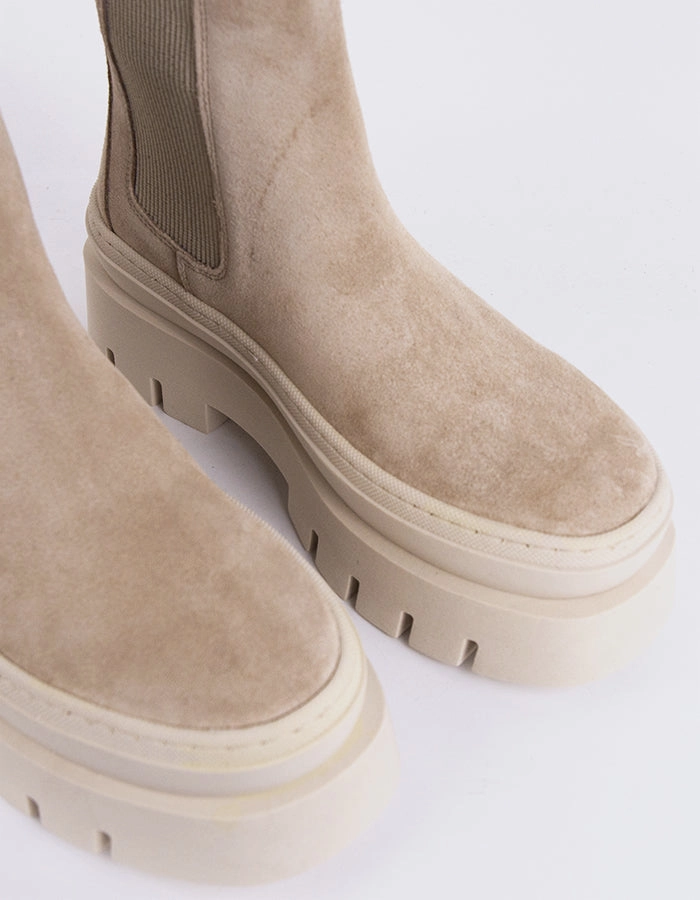Delya Beige Suede