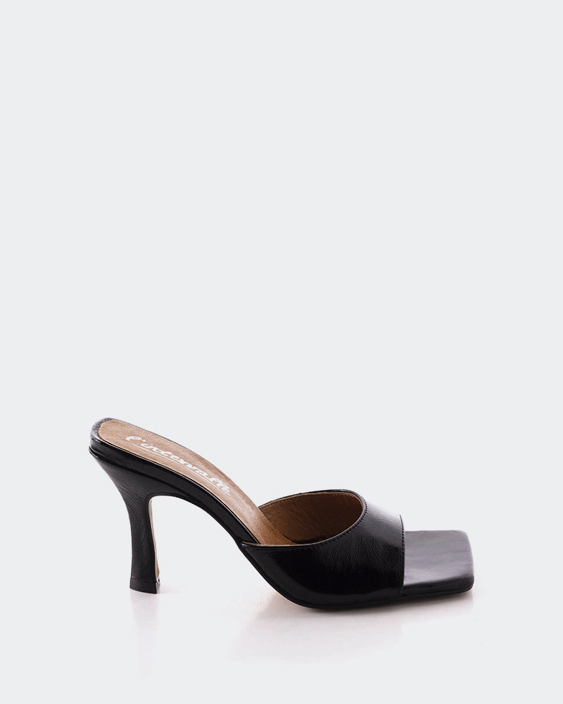 Elafonisi Black Leather