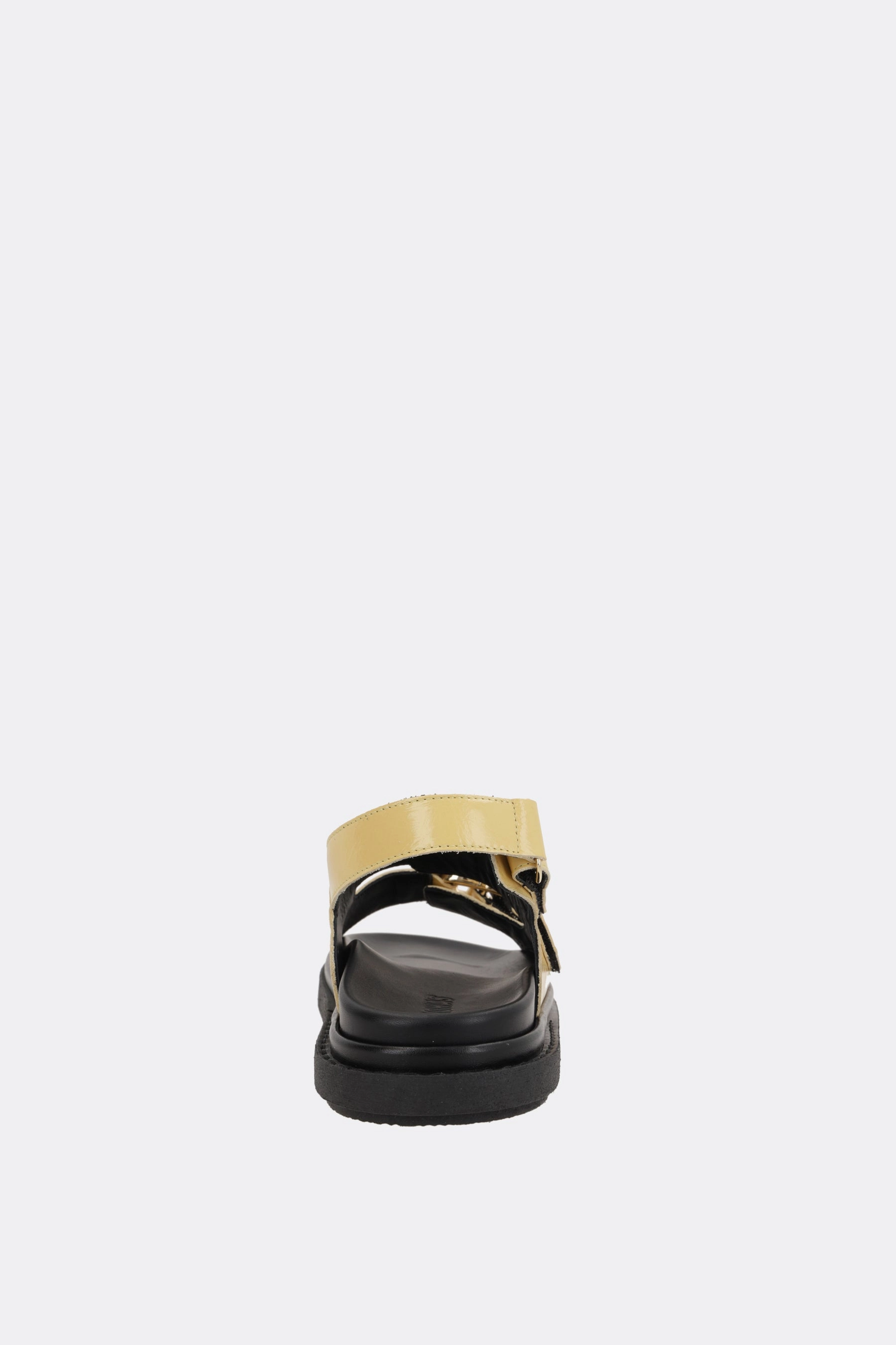 Harper Onix fussbet sandals in patent leather