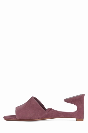 HEELS-UP