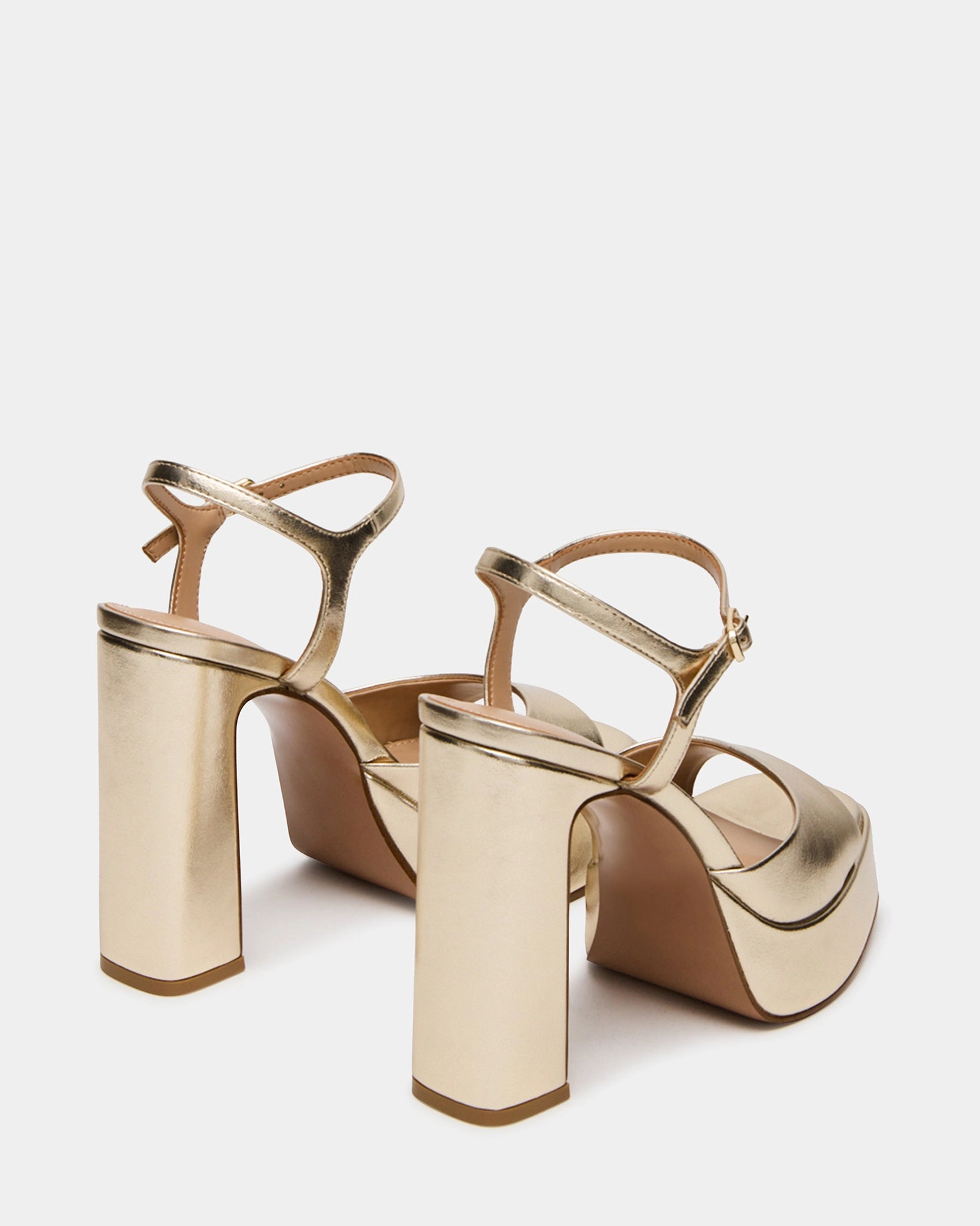 LIANDRA CHAMPAGNE