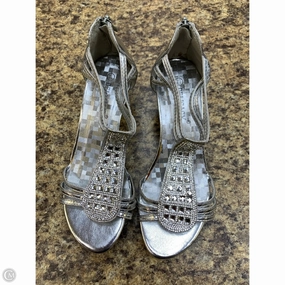 Sandals Heels Kitten By Cmf In Silver, Size: 7.5