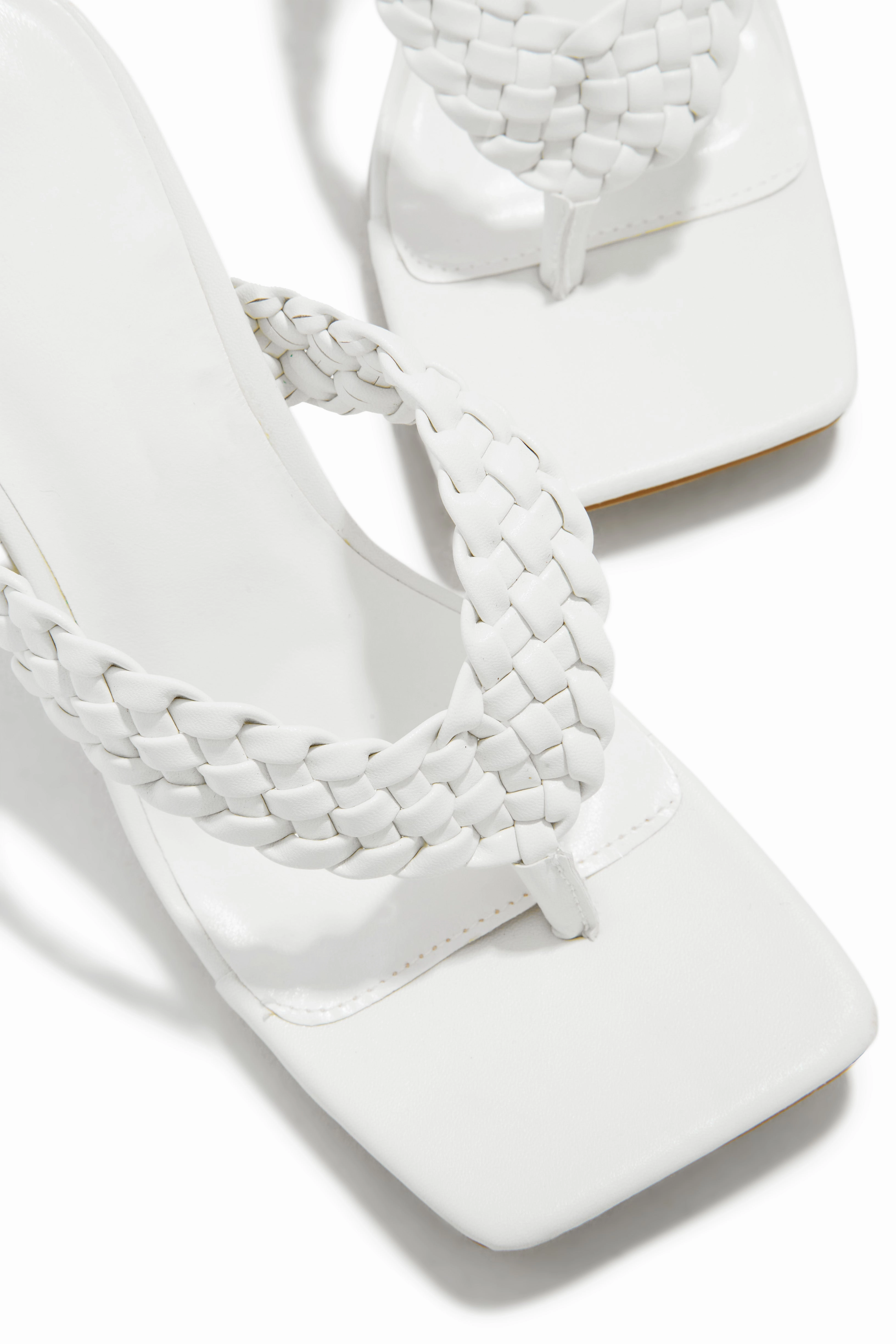 Sierra Thong Strap Mule Heels - White